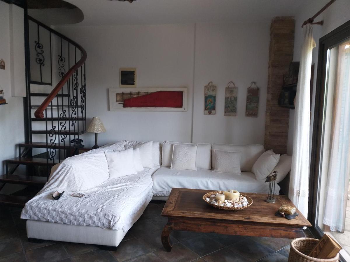 Minthi Villa Possidi Luaran gambar